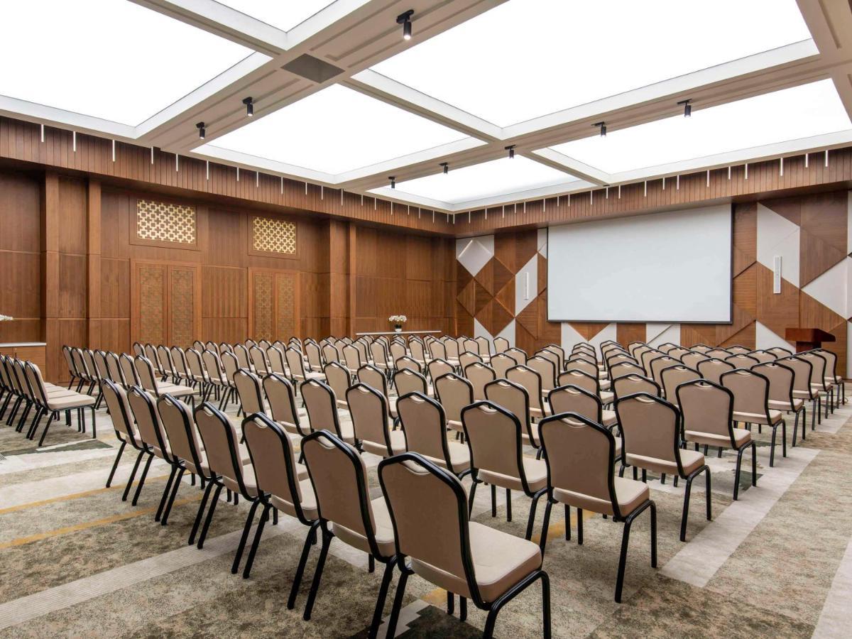 Swissotel Living Jiddah Esterno foto The main conference hall