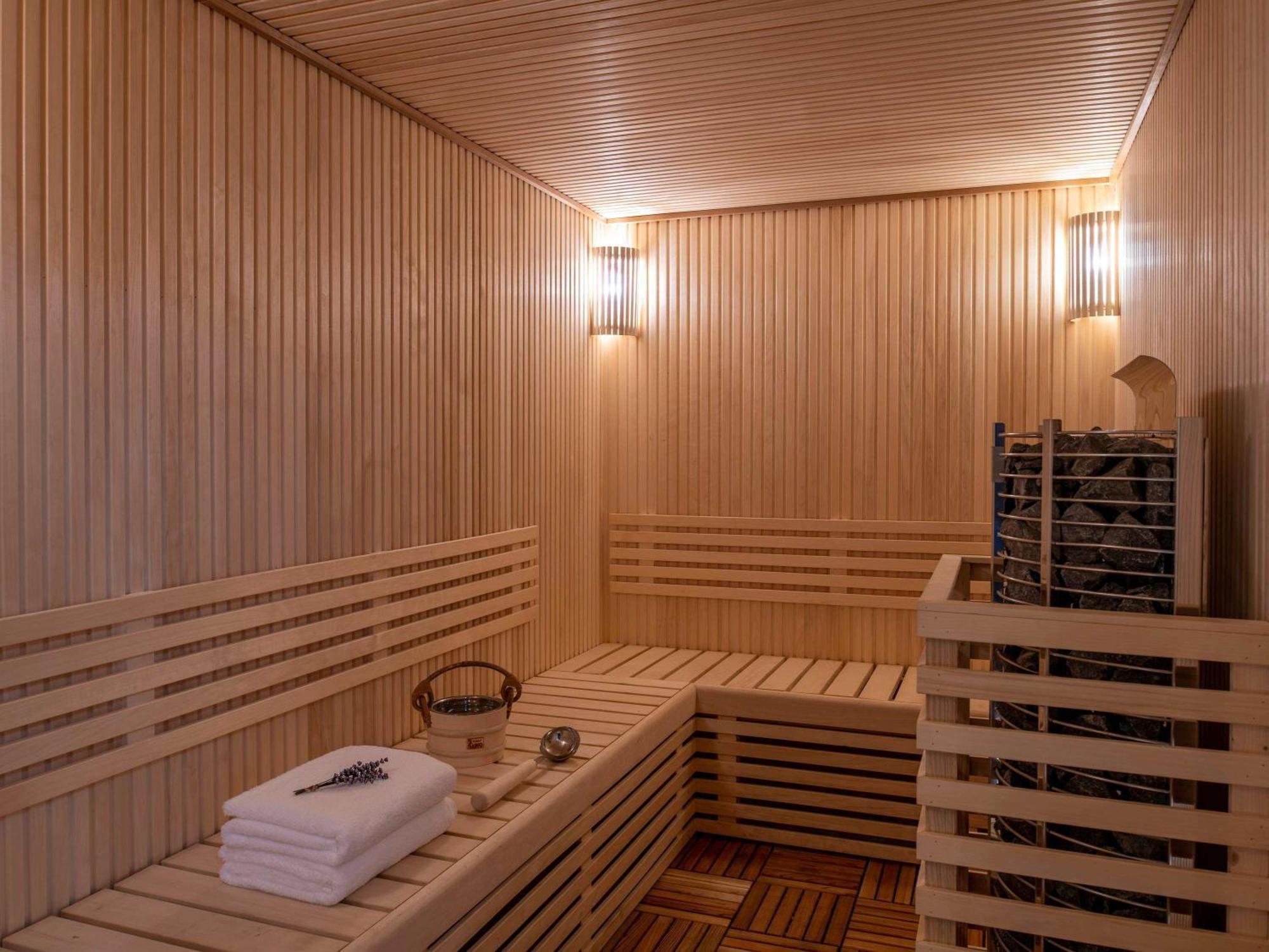 Swissotel Living Jiddah Esterno foto A Finnish sauna